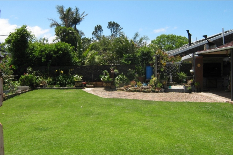 4 Bedroom Property for Sale in Loerie Park Western Cape